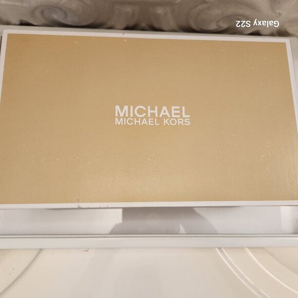 Michael Kors Clara Mule Leather Sandals Optic White Size 6. NIB. - Picture 11 of 11